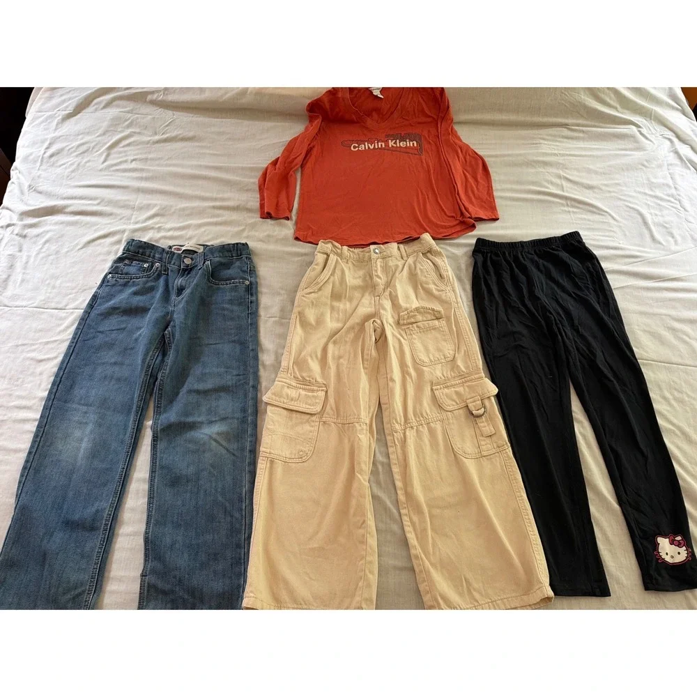 Girls Clothing Lot Levi's 550 Jeans  Wide Leg Cargo Hello Kitty Leggings CK‎ Top